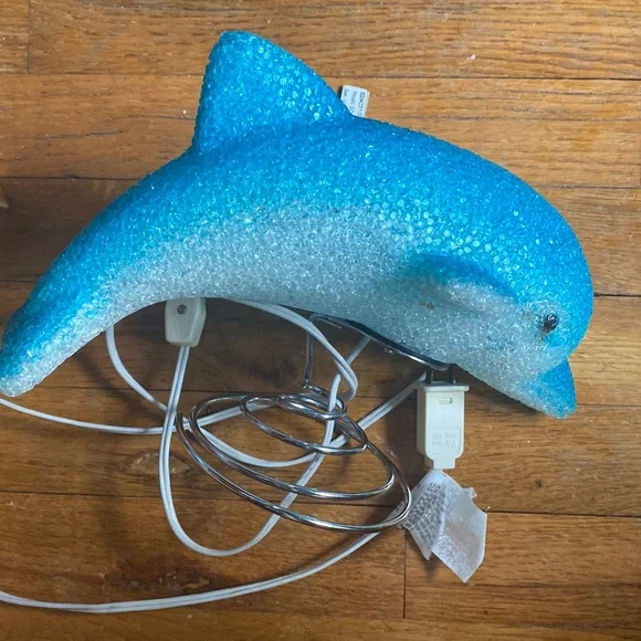 Dolphin night light - Picture 1 of 3